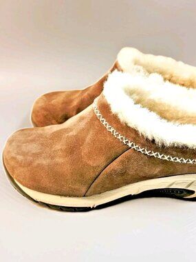 Merrell Encore Ice 4 Brown Slip-On Size 8.5 Women's Suede Fur-Lined Clog